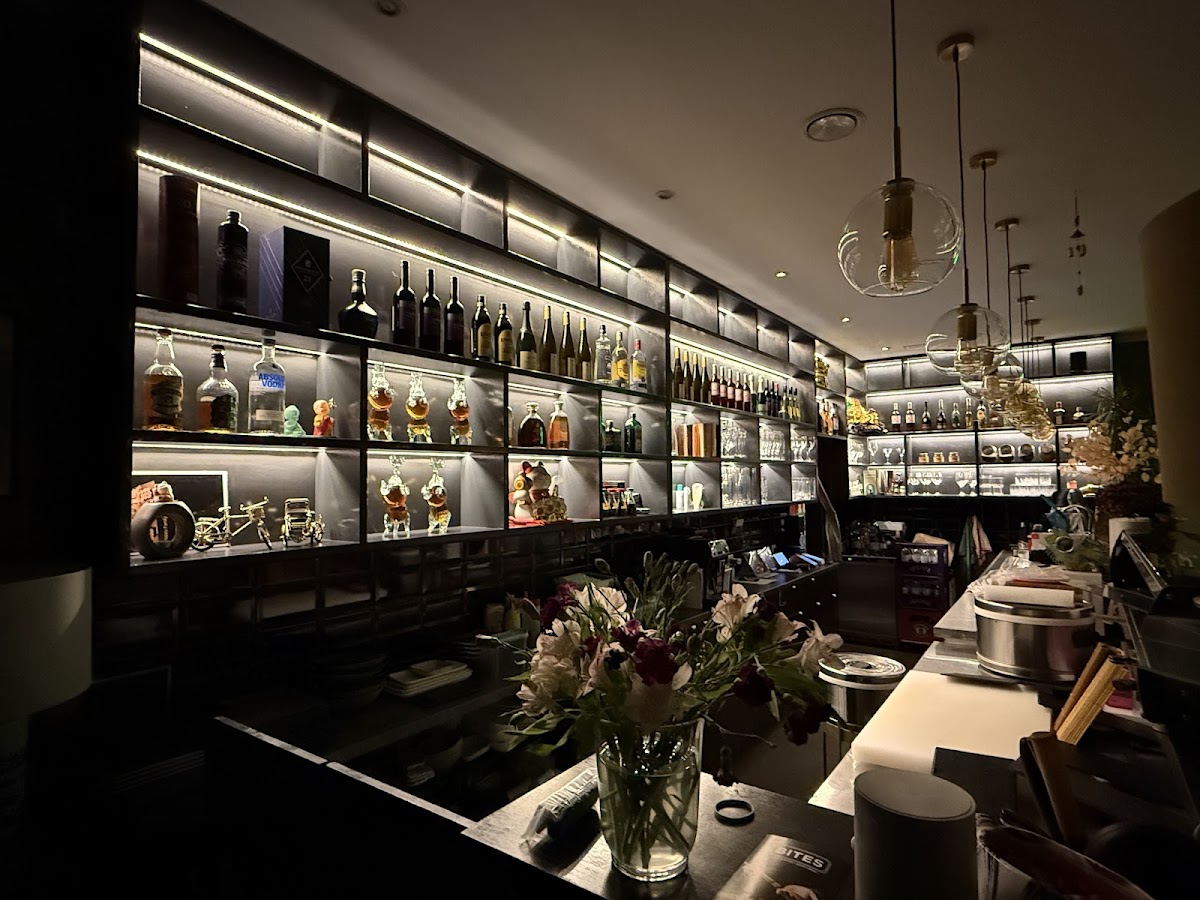 Bites - Asiatische Küche, Tapas & Sushi , Bar